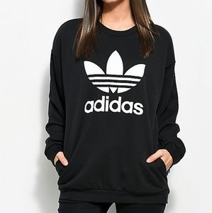 Adidas black trefoil crewneck sweatshirt w/pockets